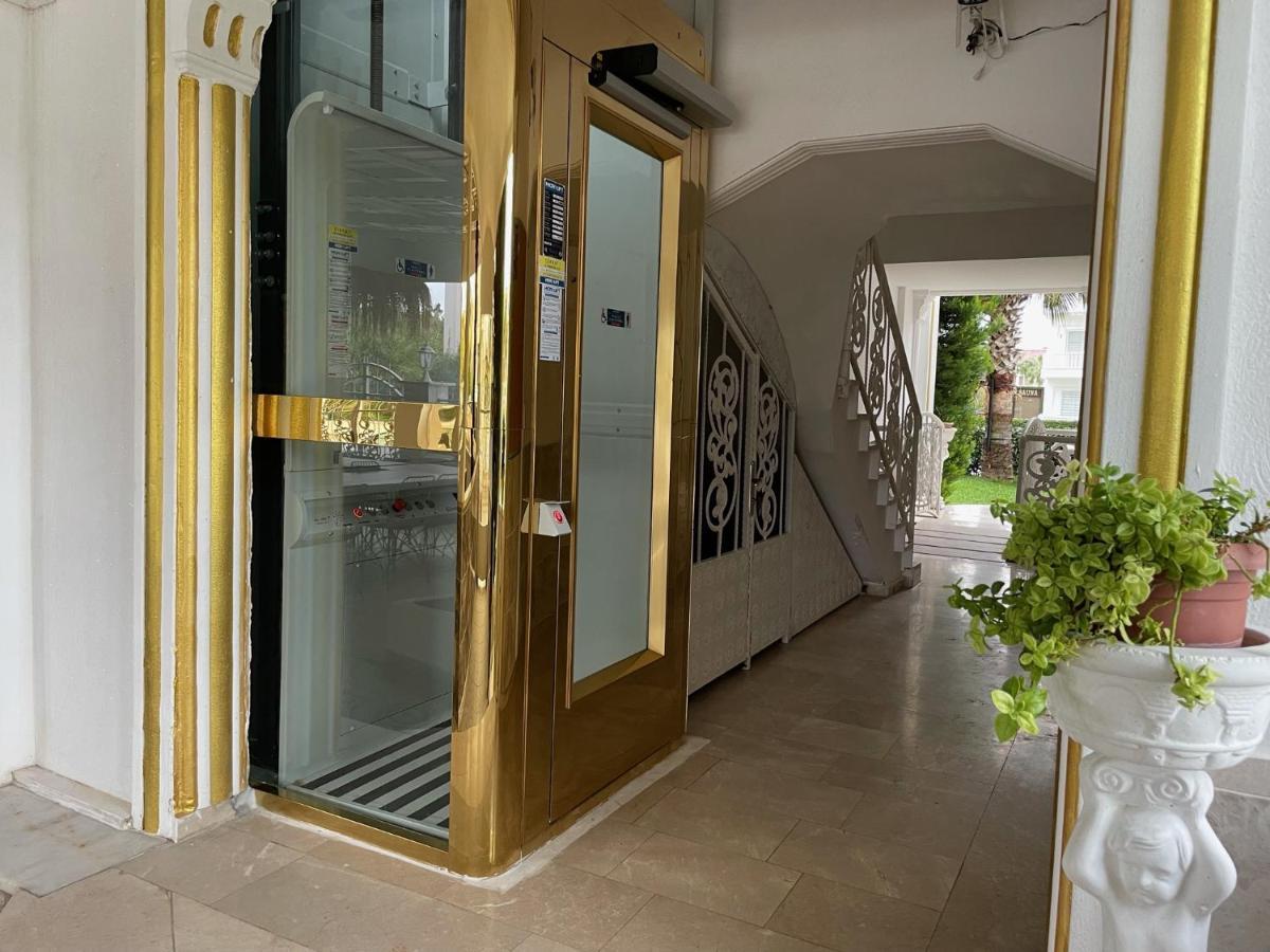 Belka Golf Luxury Poolside Apartament