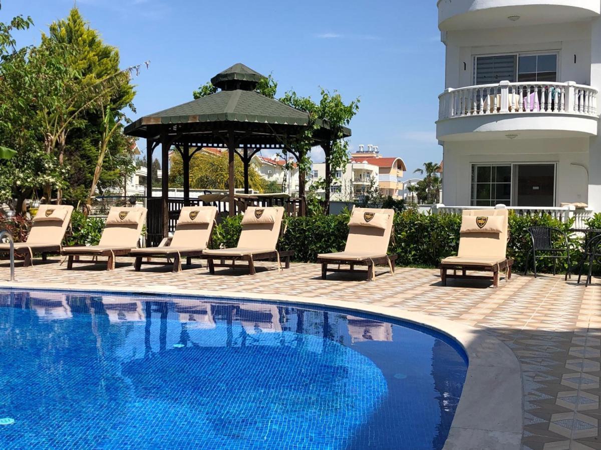 Belka Golf Luxury Poolside Apartament *