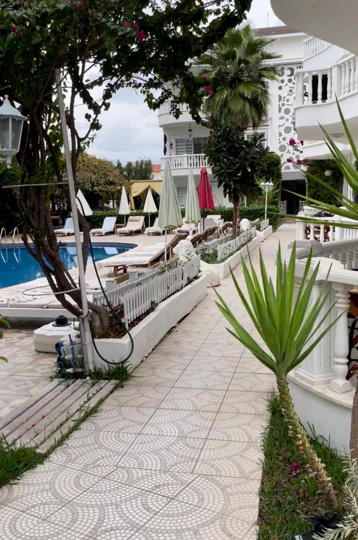 Belka Golf Luxury Poolside *